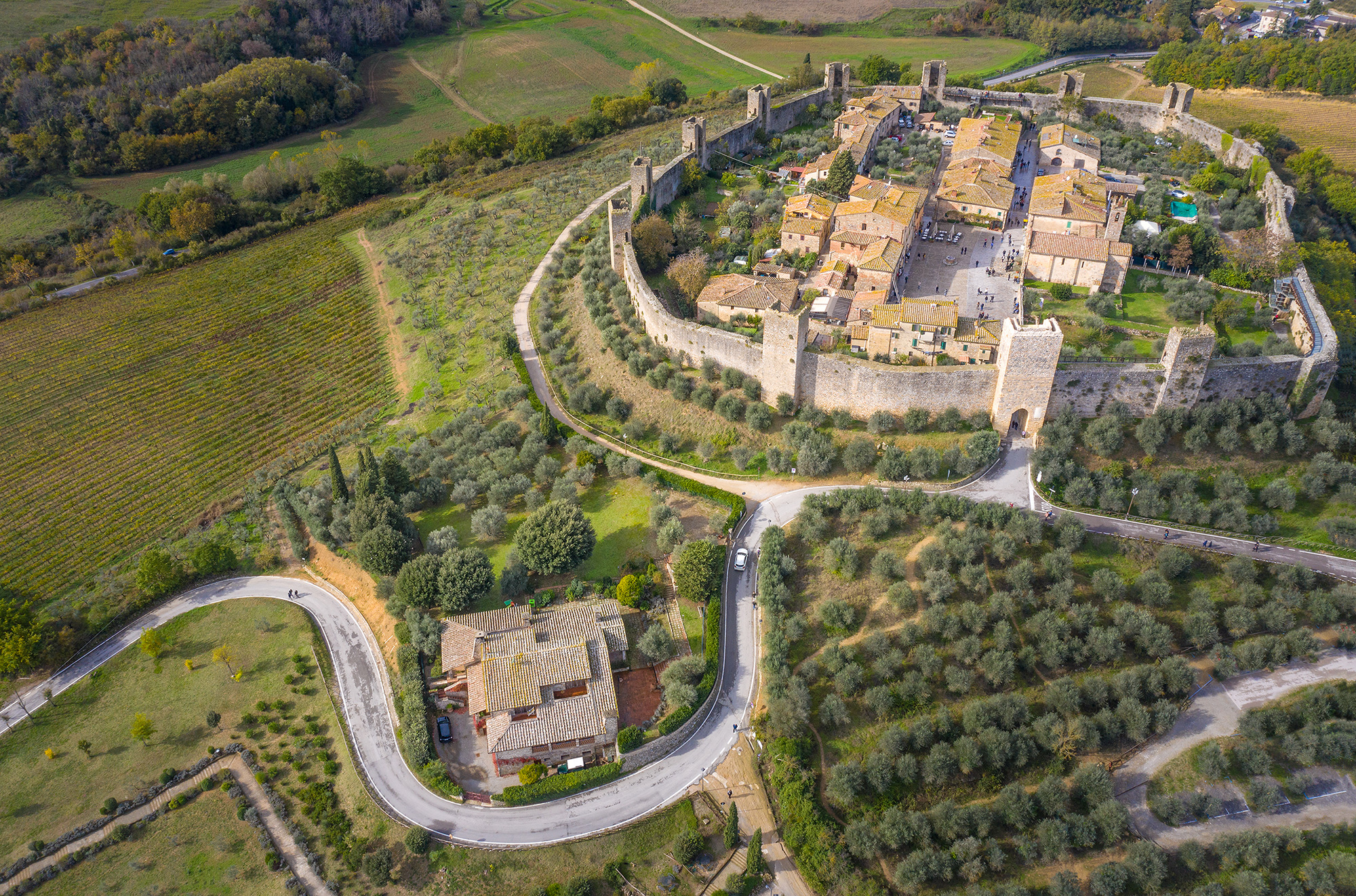 Monteriggioni: cosa fare e vedere nello splendido borgo medievale in provincia di Siena